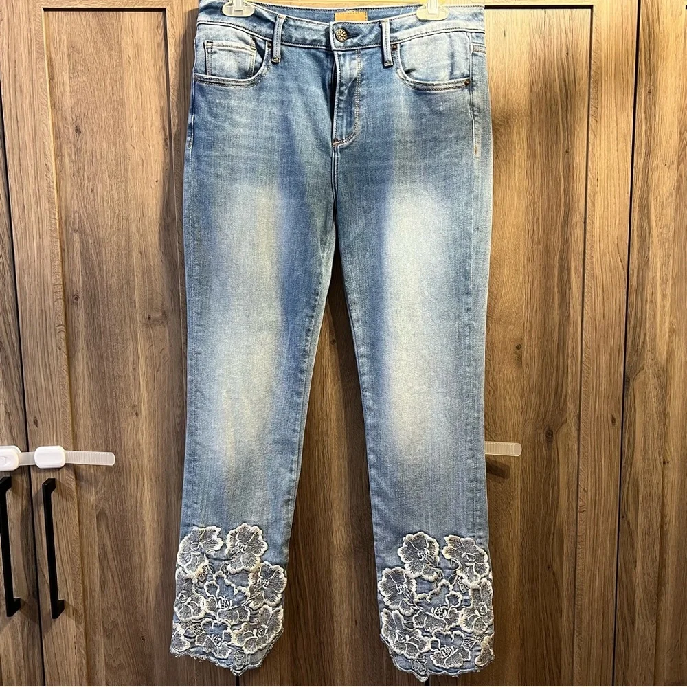 Driftwood Colette Floral Embroidered Jeans Size 28 (28X26) Straight Leg Crop - Picture 1 of 6